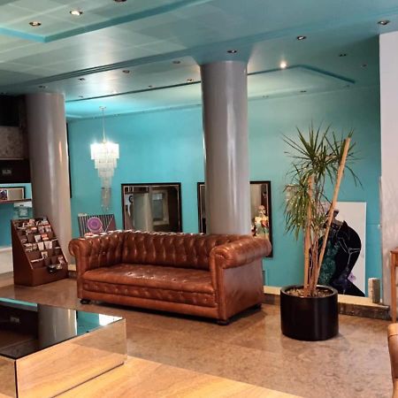 Hotel Tres Sargentos บัวโนสไอเรส ภายนอก รูปภาพ