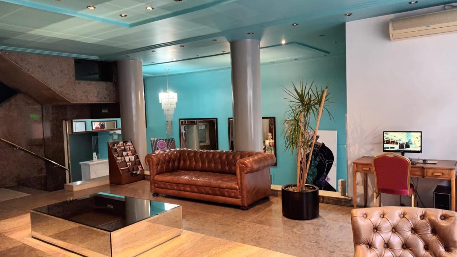 Hotel Tres Sargentos บัวโนสไอเรส ภายนอก รูปภาพ