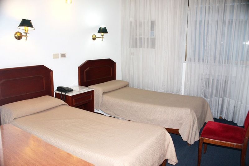 Hotel Tres Sargentos บัวโนสไอเรส ภายนอก รูปภาพ