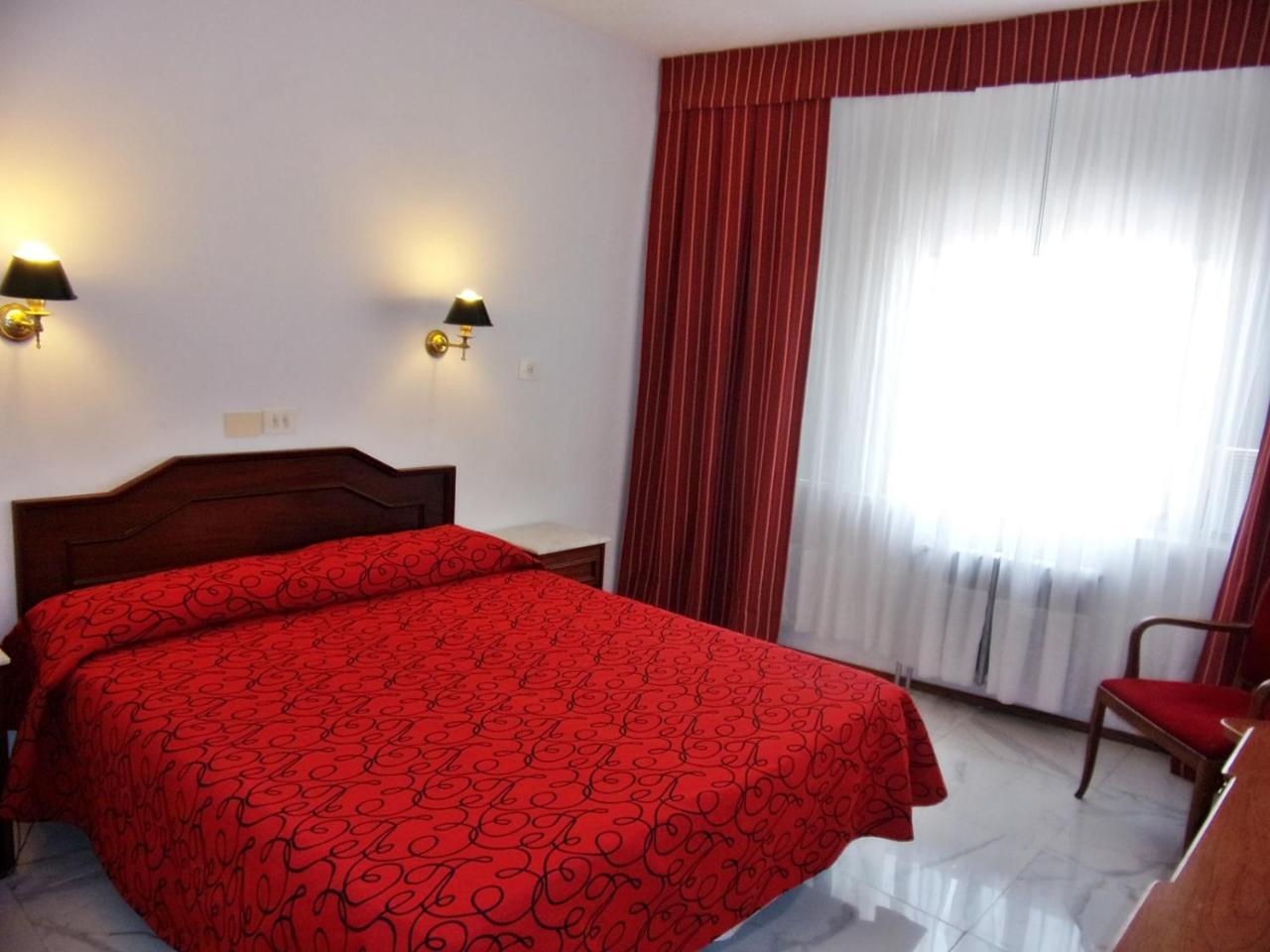 Hotel Tres Sargentos บัวโนสไอเรส ภายนอก รูปภาพ